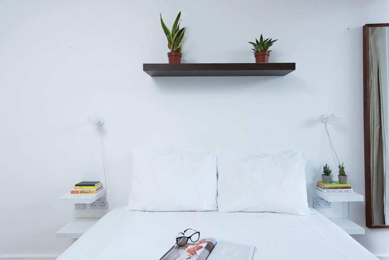 Stylish 2 Bedroom Flat With Balcony In Лондон Екстер'єр фото